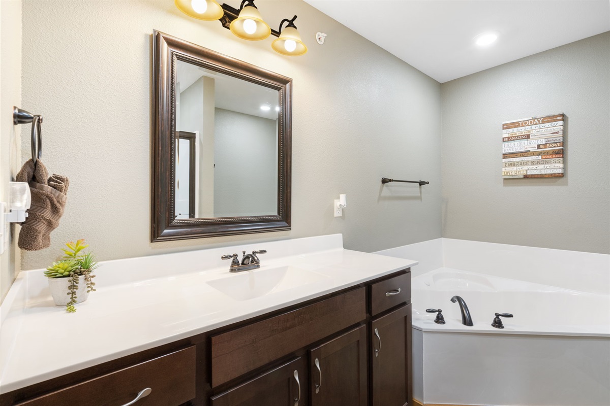 King bed #4 enuite bath