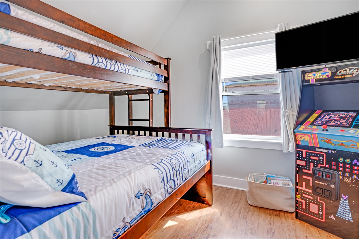 Bunk Room with Twin over Queen and Arcade Game
