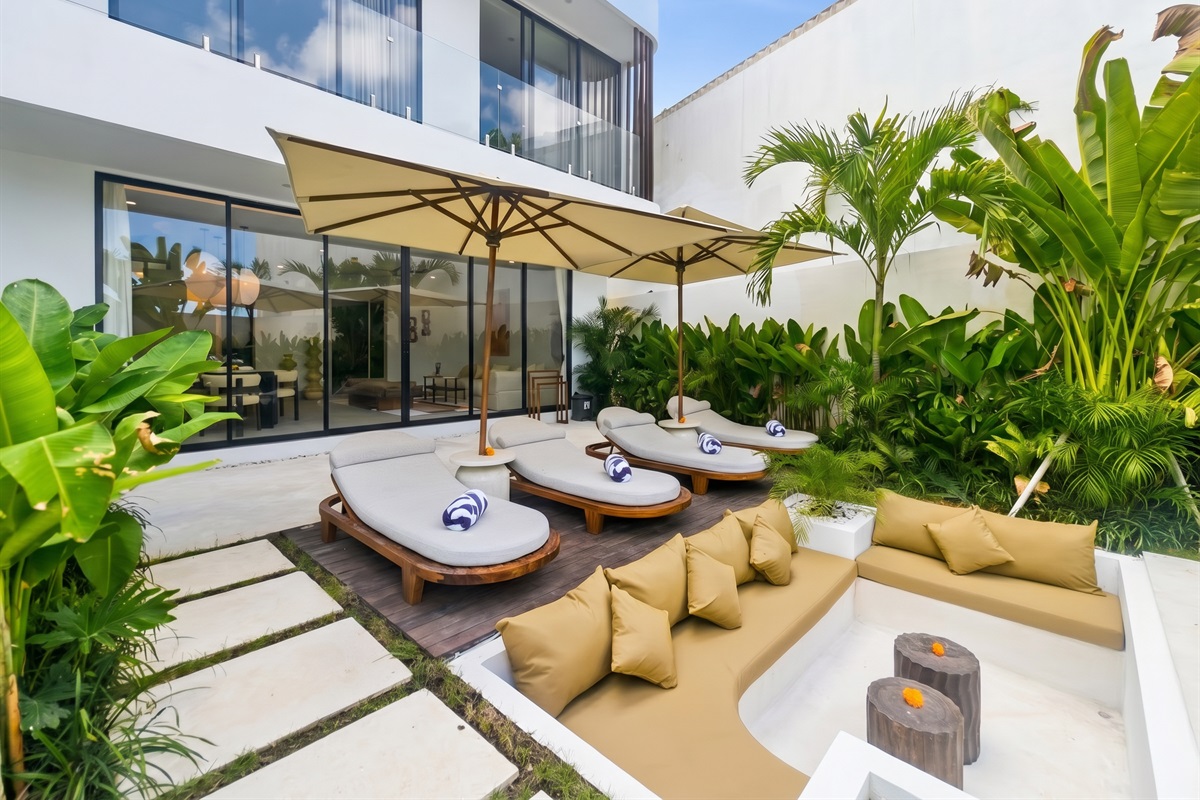 Pool area