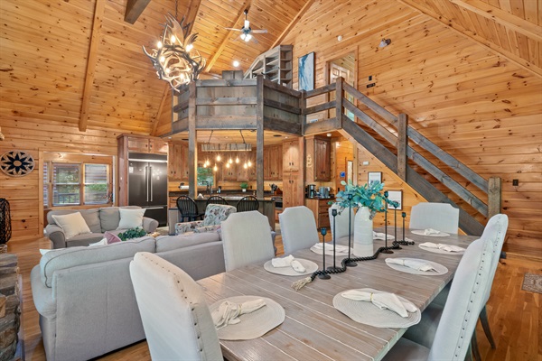 Celebrate family events in the elegant ining room