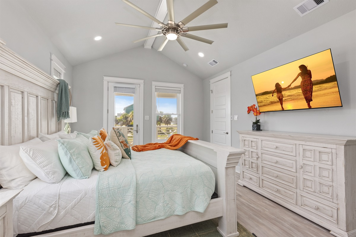 16d0977f9c514a52b52b4c9cd438eac6 Large | Beachhouse | Texas | TX | Vacation Homes | Galveston | Crystal Beach | Kokomo | Breezy Days | Beachfront Elegance | Sunrise Serenity | Southern Sands Property Management, LLC