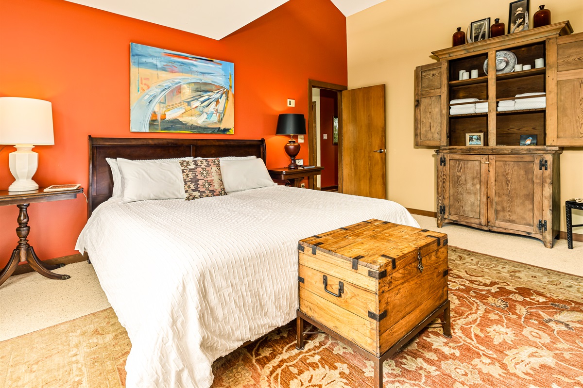 Plenty of space to spread out, relax, and sleep deeply on the king-size Helix hospitality mattress!