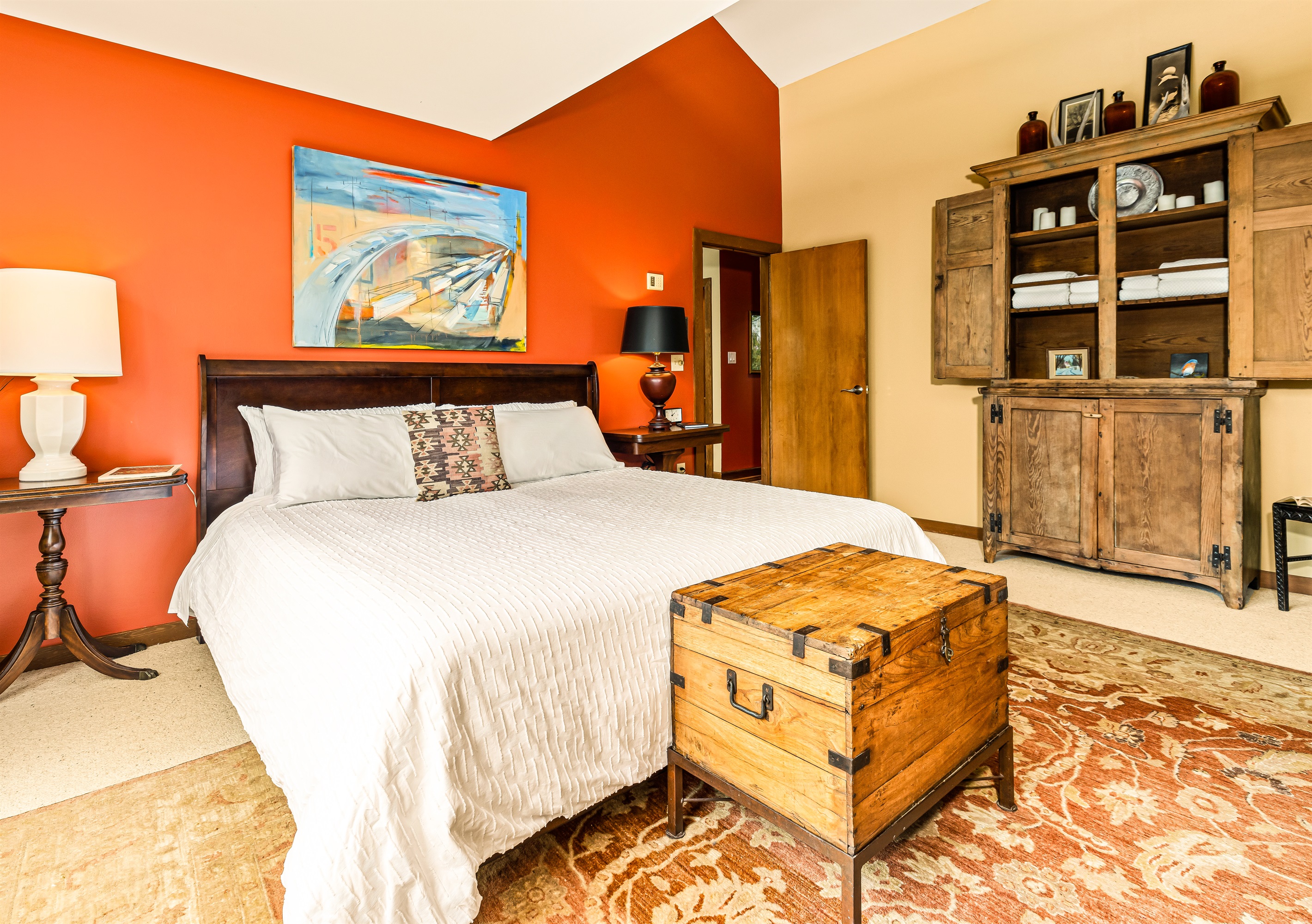 Plenty of space to spread out, relax, and sleep deeply on the king-size Helix hospitality mattress!