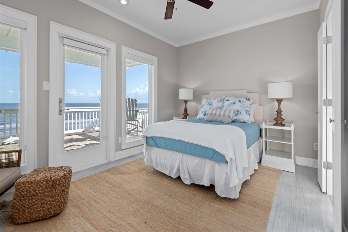 16da172e44c247f7a81e7db141e32deb Large | Beachhouse | Texas | TX | Vacation Homes | Galveston | Crystal Beach | Kokomo | Breezy Days | Beachfront Elegance | Sunrise Serenity | Southern Sands Property Management, LLC
