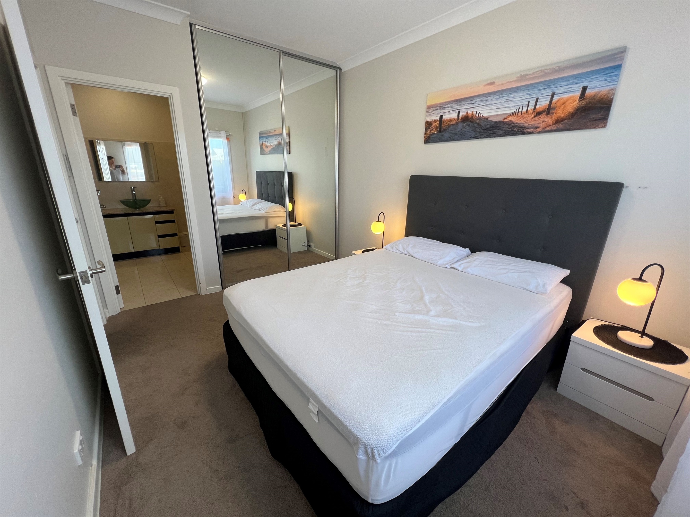 Main bedroom with Queen bed & Built-In robe
