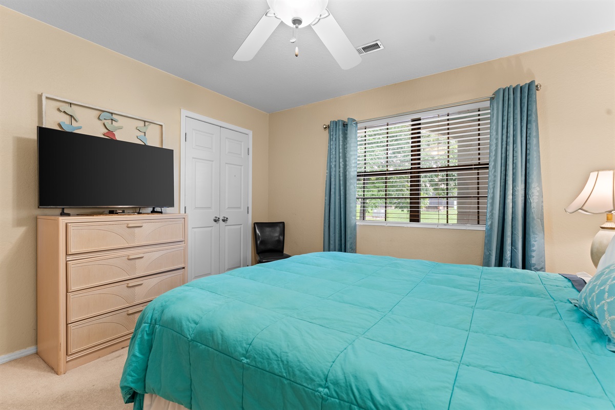 The guest bedroom also includes a TV, so everyone can wind down separately after a full day out.