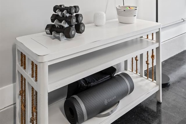 [Exercise Equipment] Free weights & yoga mat