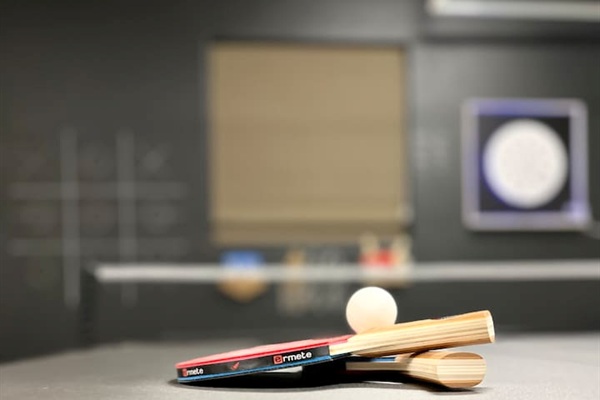 Bounce, swat, laugh, repeat.