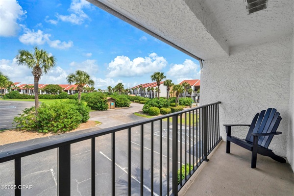 Guest balcony