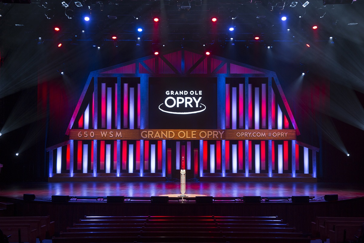 The Grand Ole Opry is located 12 miles from the house (NOTE: Grand Ole Opry is NOT in Downtown Nashville and is off mostly on its own next a mall)! :)