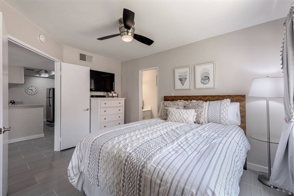 Second bedroom with queen bed and smart TV