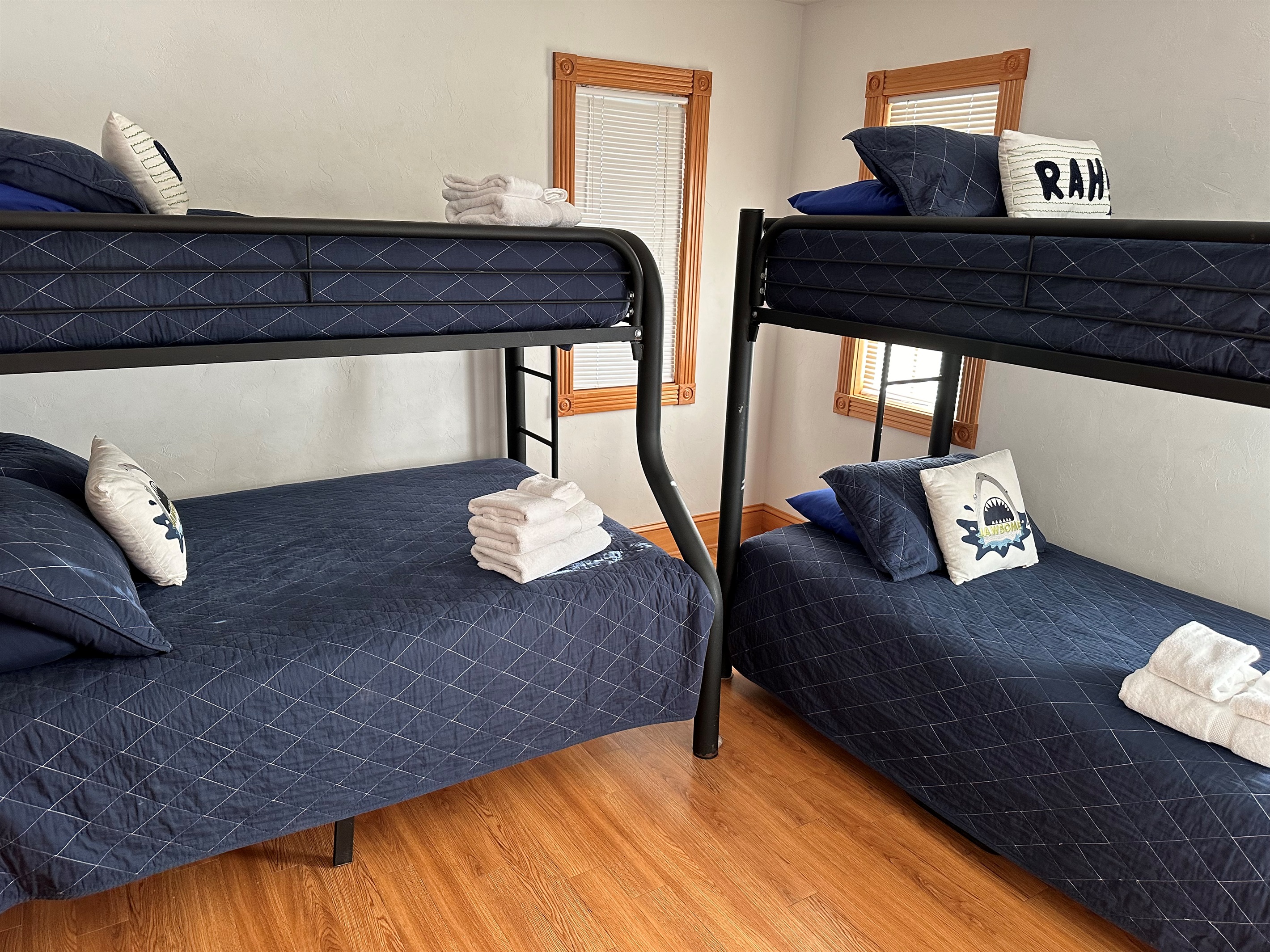 Bedroom 4 - Pyramid Bunk and Twin bunk bed.