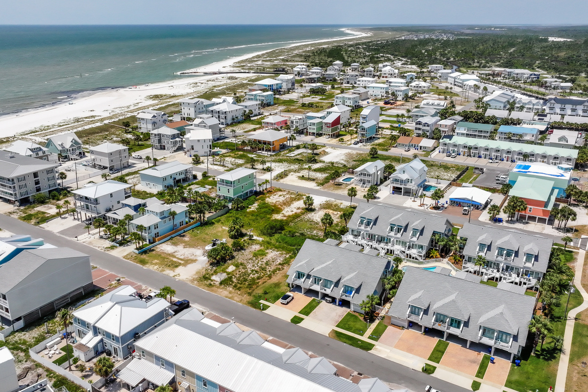 Located in a quiet beachside community with convenient parking and a welcoming neighborhood atmosphere