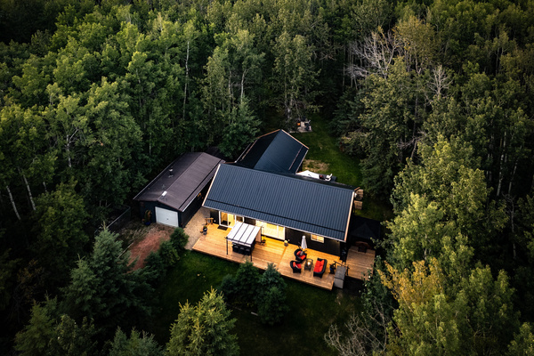 Tucked among mature trees, Aspen Acre feels wonderfully private while giving you plenty of room to relax, gather, and enjoy the outdoors.
