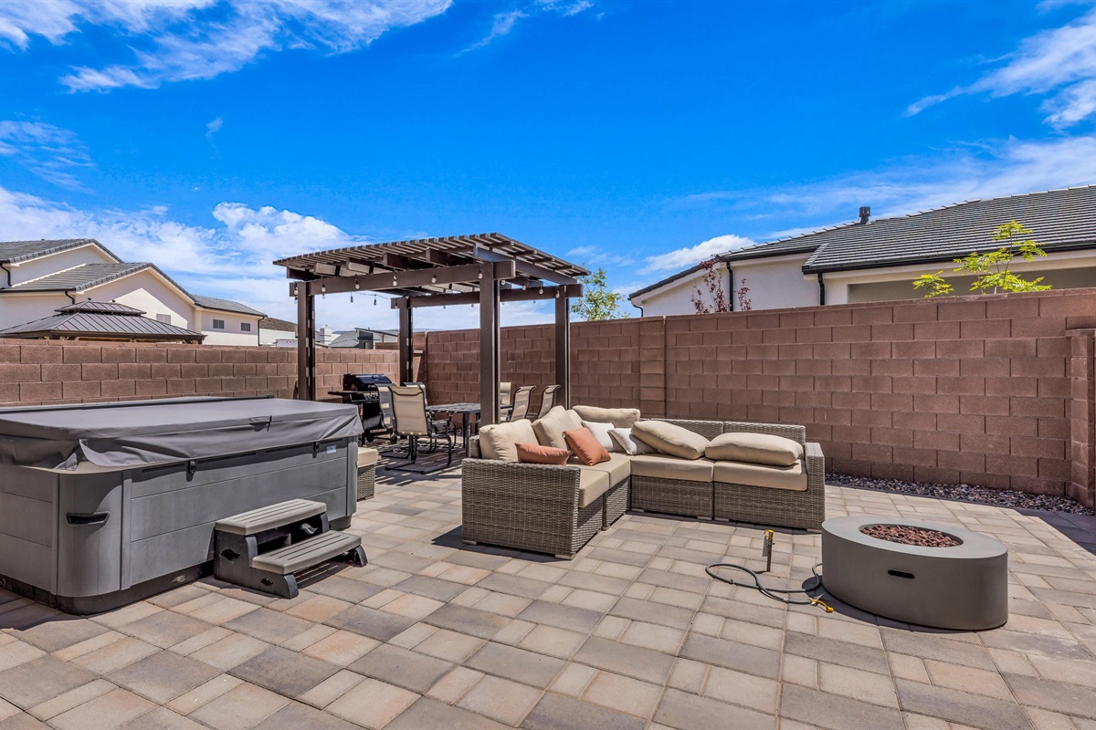 Private Patio with Hot Tub, Pergola & Fire Pit