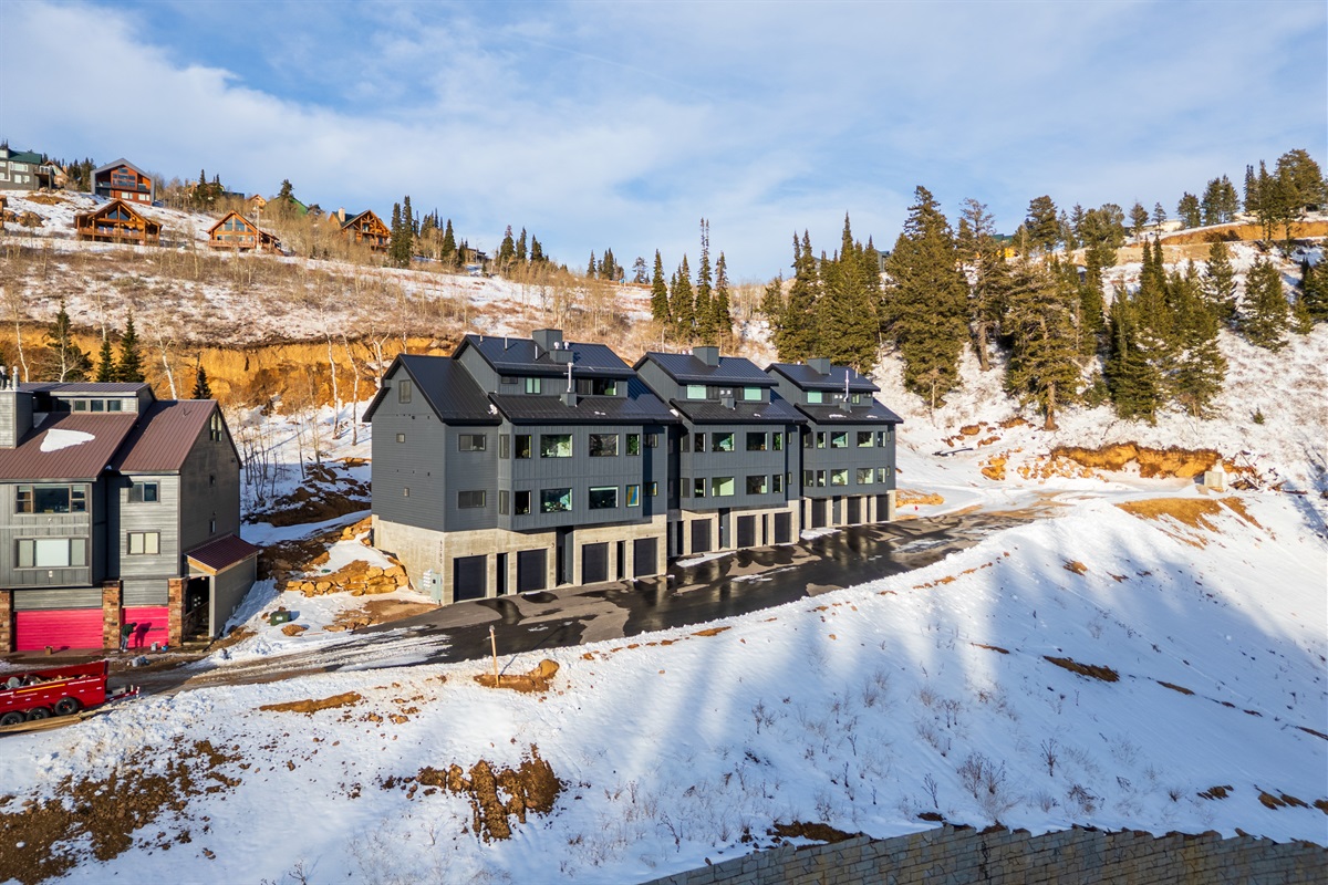 Mountain neighborhood atmosphere.