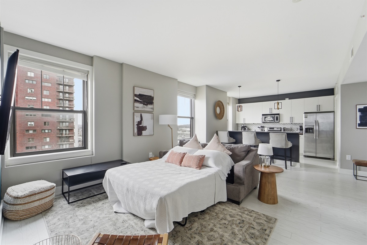 Having a slumber party? With a queen size pullout couch and air mattress, there is plenty of space to sleep 4 people.