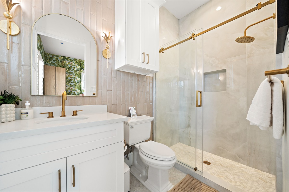172452ef07804b0f819a53bc0fd77847 Large | Beachhouse | Texas | TX | Vacation Homes | Galveston | Crystal Beach | Kokomo | Breezy Days | Beachfront Elegance | Sunrise Serenity | Southern Sands Property Management, LLC
