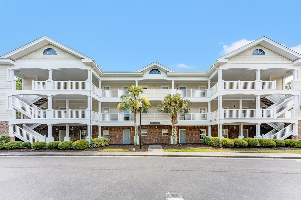 Arbor Trace Community In Barefoot