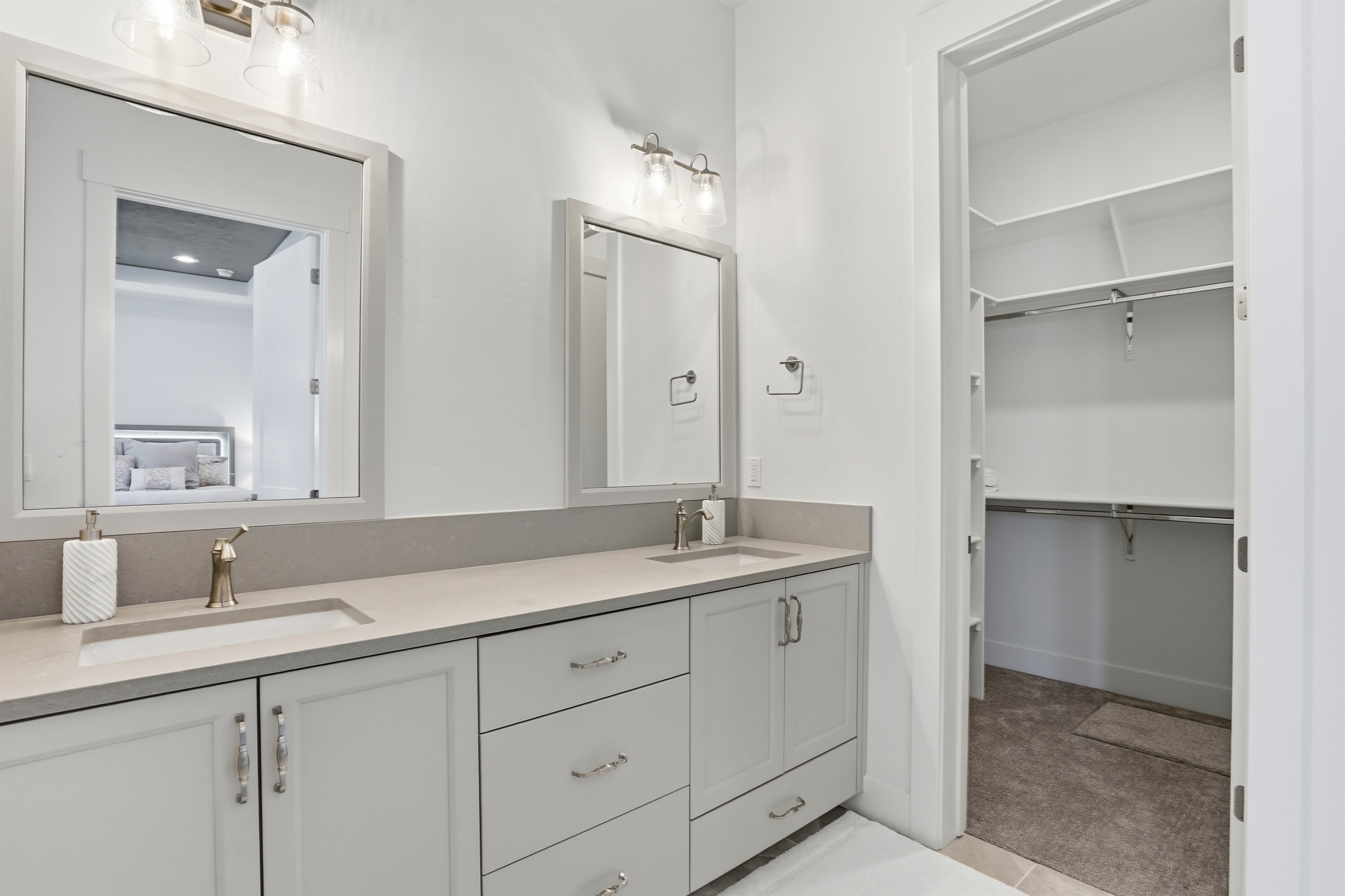 Clean Minimalist Design for a Luxurious Guest Experience