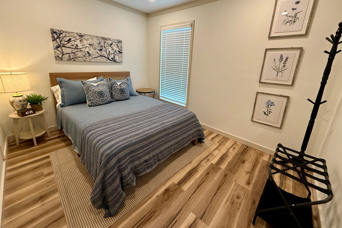 Queen bedroom