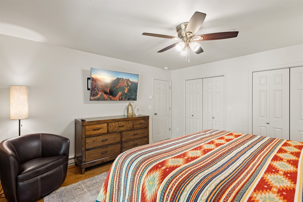 Upper Level-Master bedroom