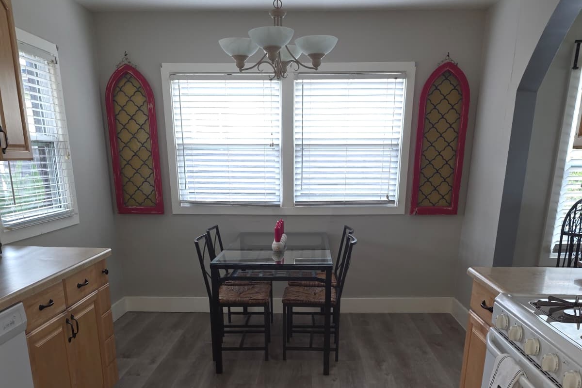 Dining room table