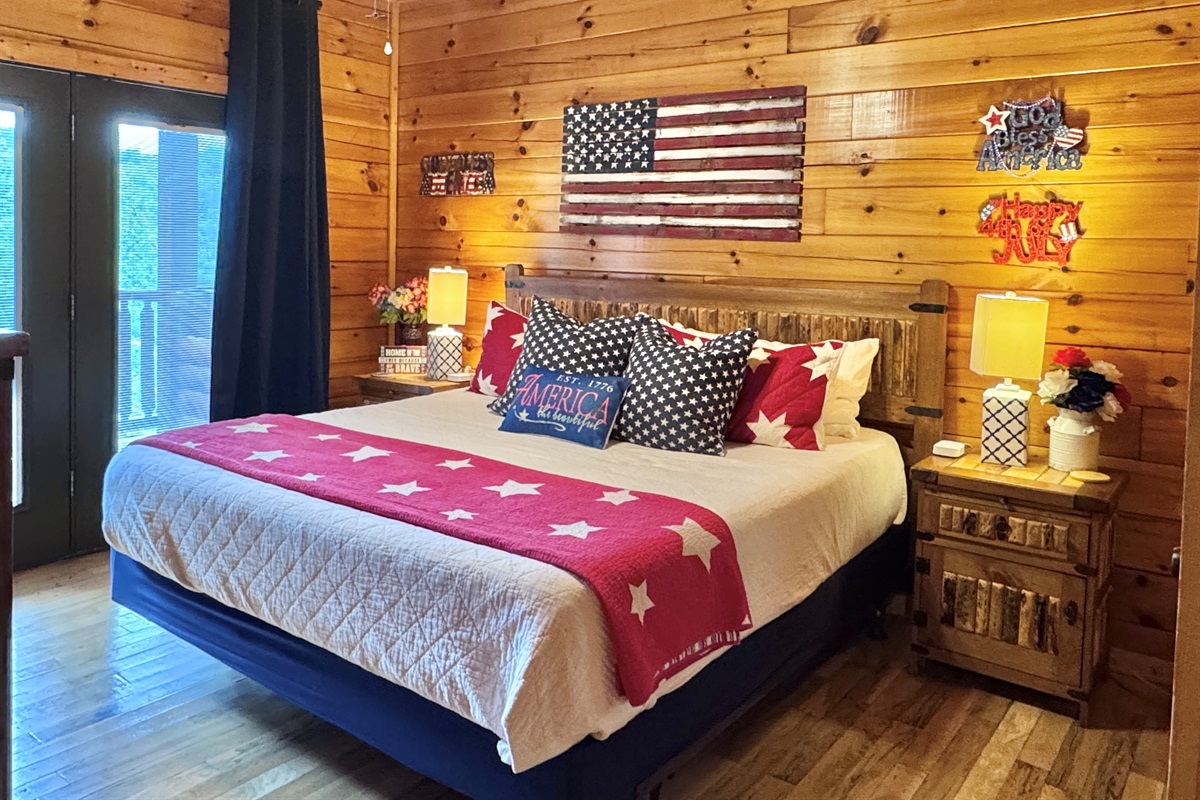 King 4th of July Room lower level private bath and deck access