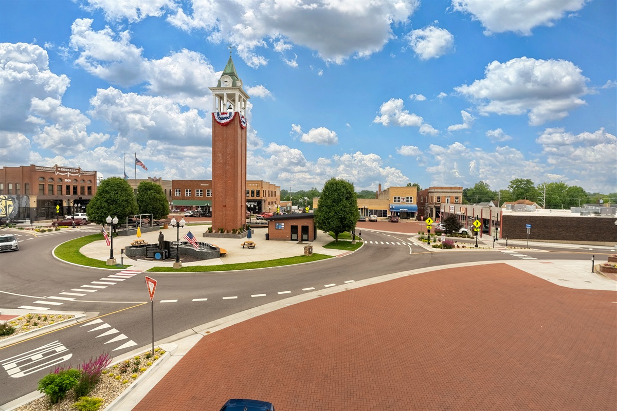 Walk out to shops, restaurants and entertainment