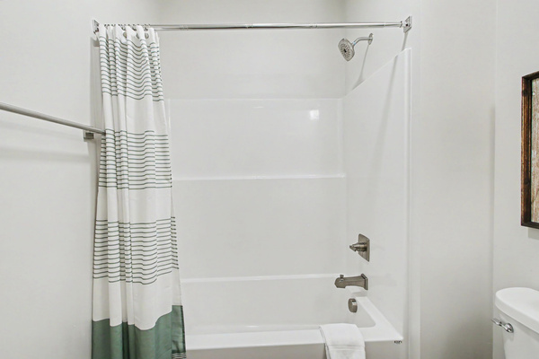Double queen bedroom #2 ensuite