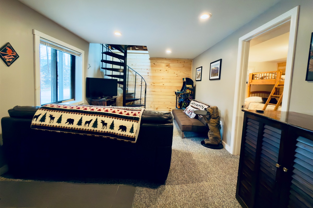 Additional living room space to watch TV or read a book 