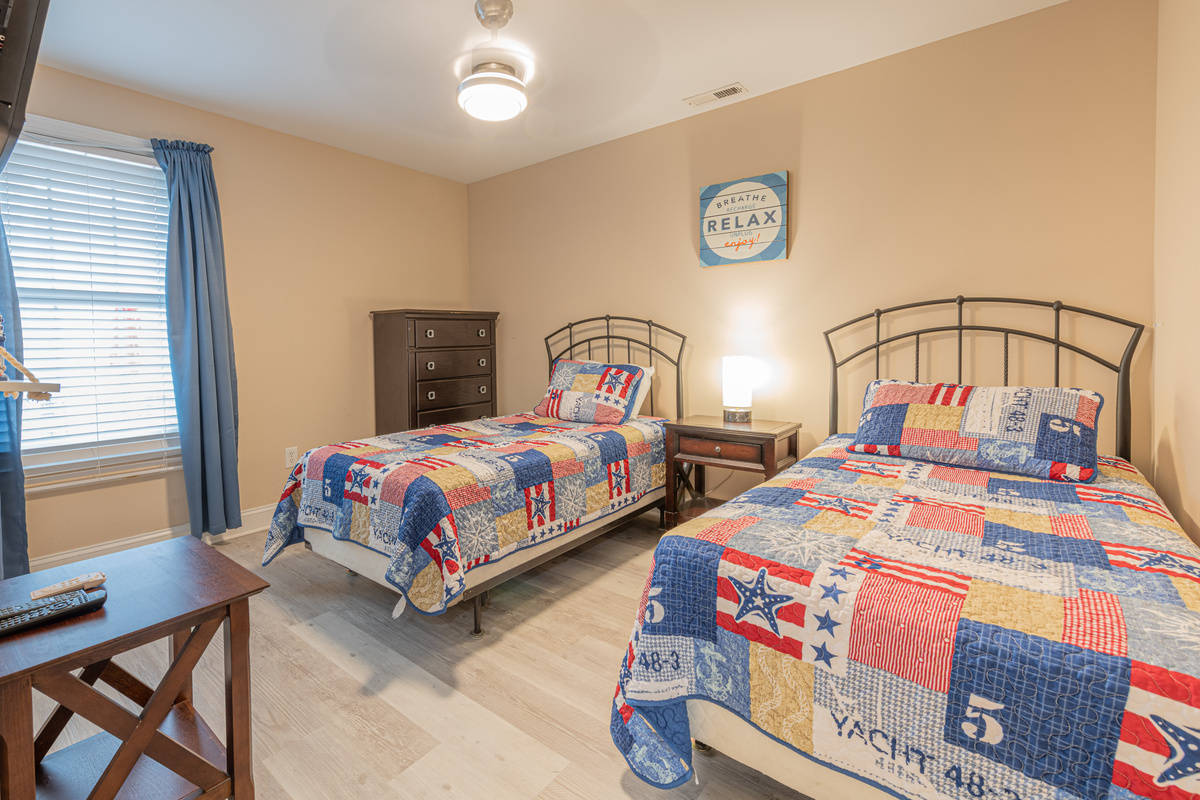 Twin Bedroom 5