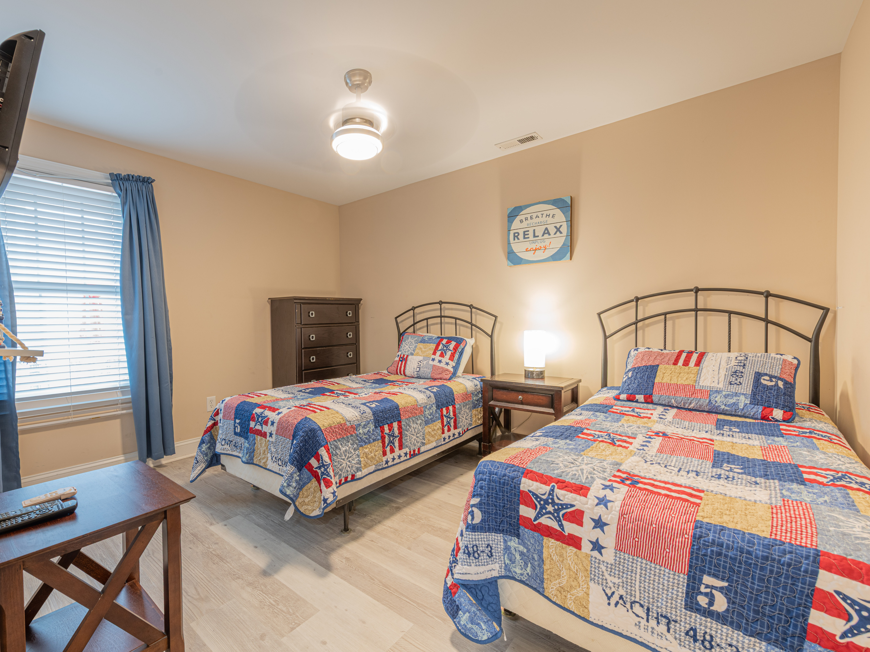 Twin Bedroom 5