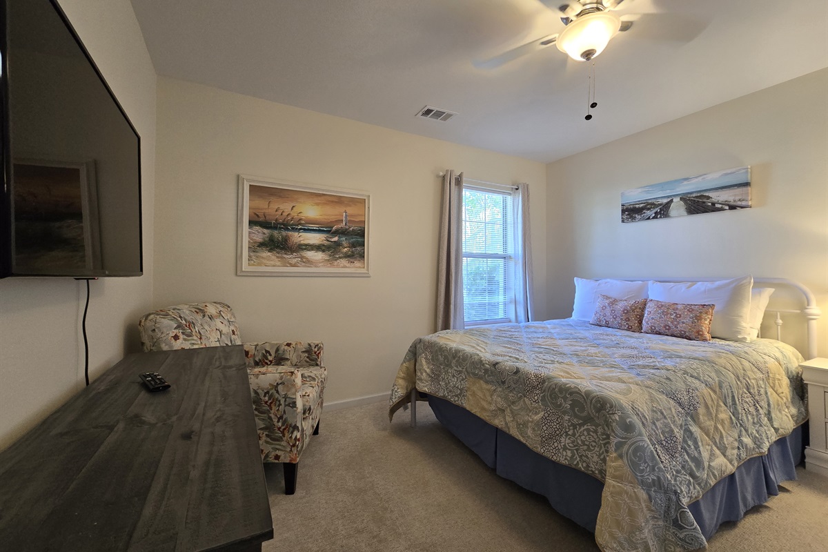2nd Bedroom with Full Bed