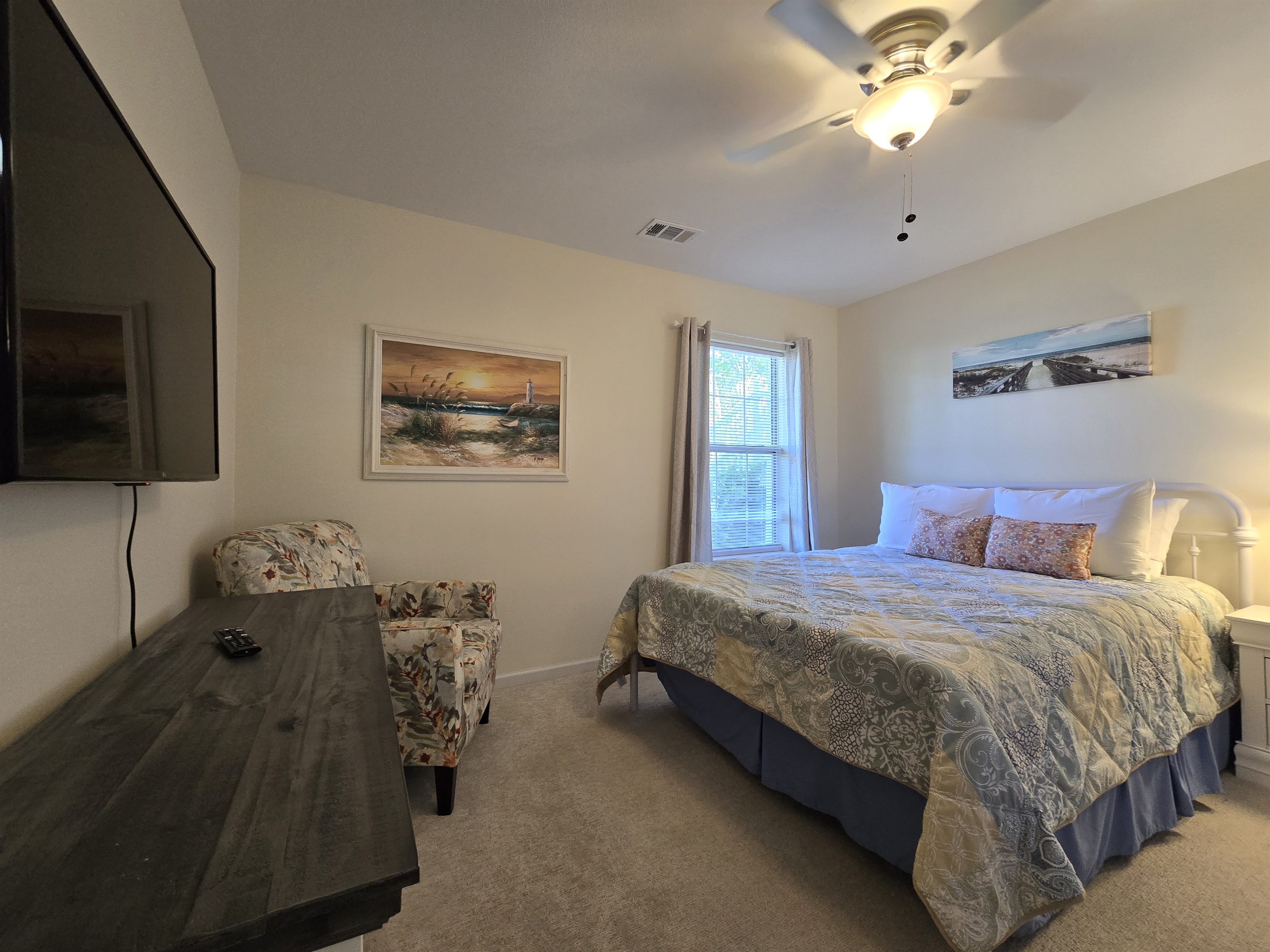 2nd Bedroom with Full Bed