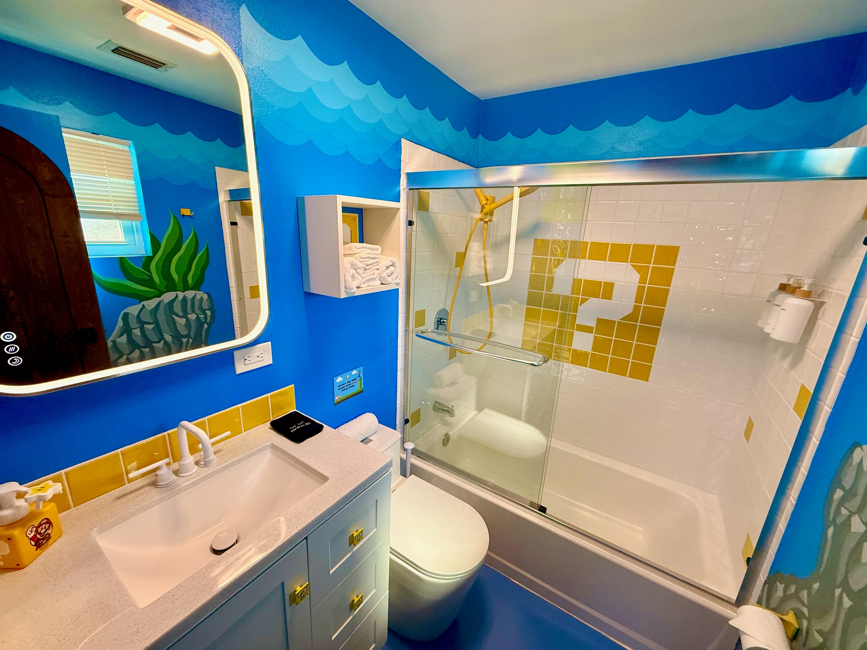 Have you ever seen a Mario themed bathroom? ;-) Now you have!