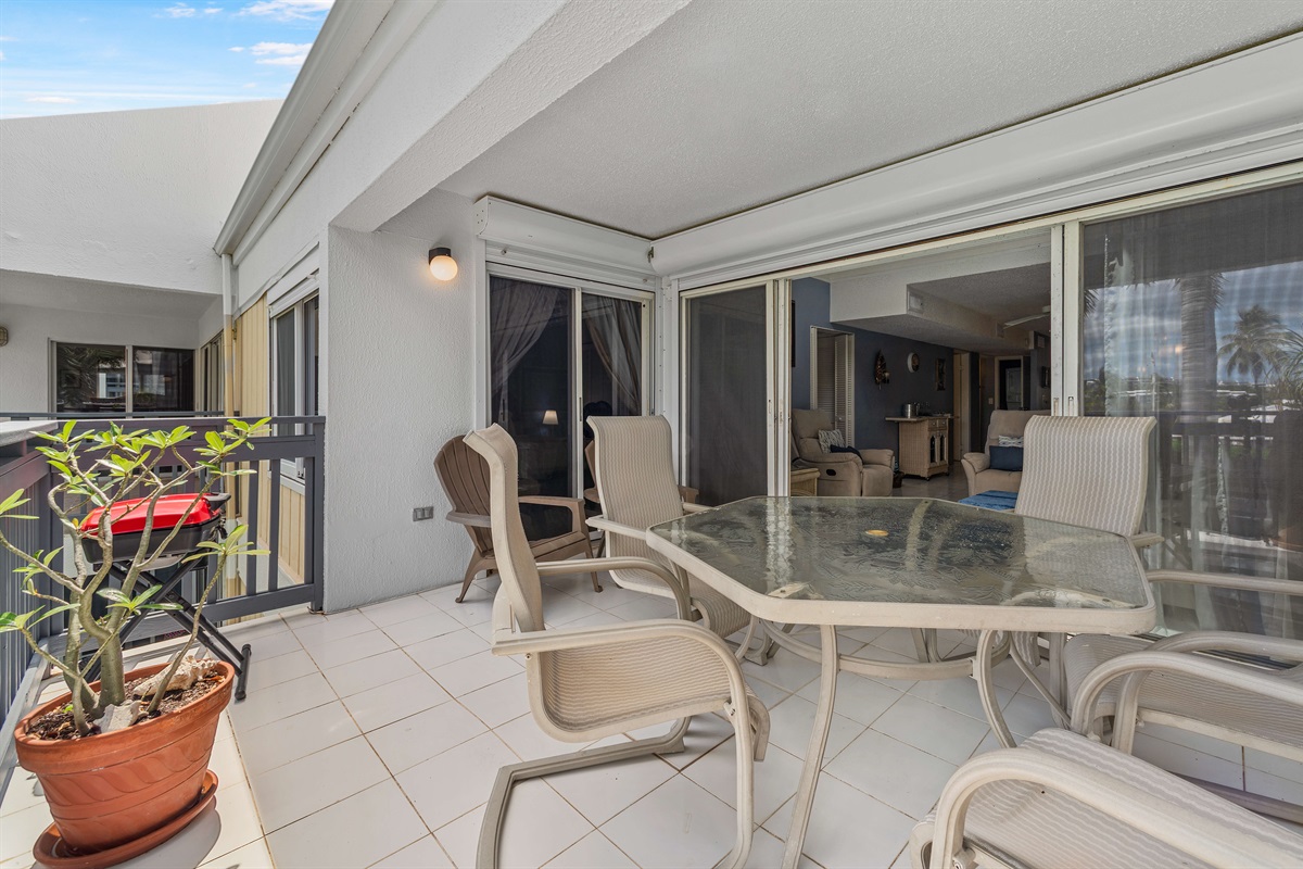 Enjoy a family meal right outside on this large outdoor dining table