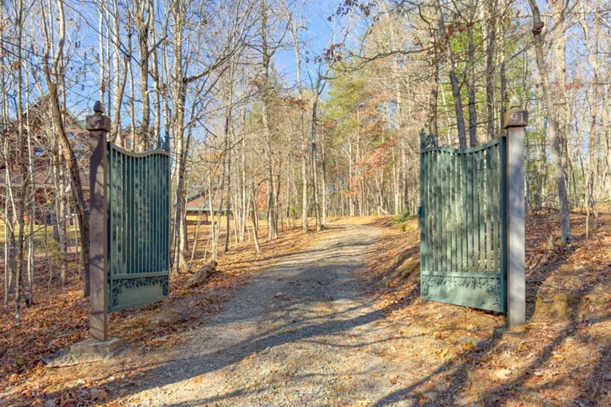 We would be delighted to welcome you to our cabin!