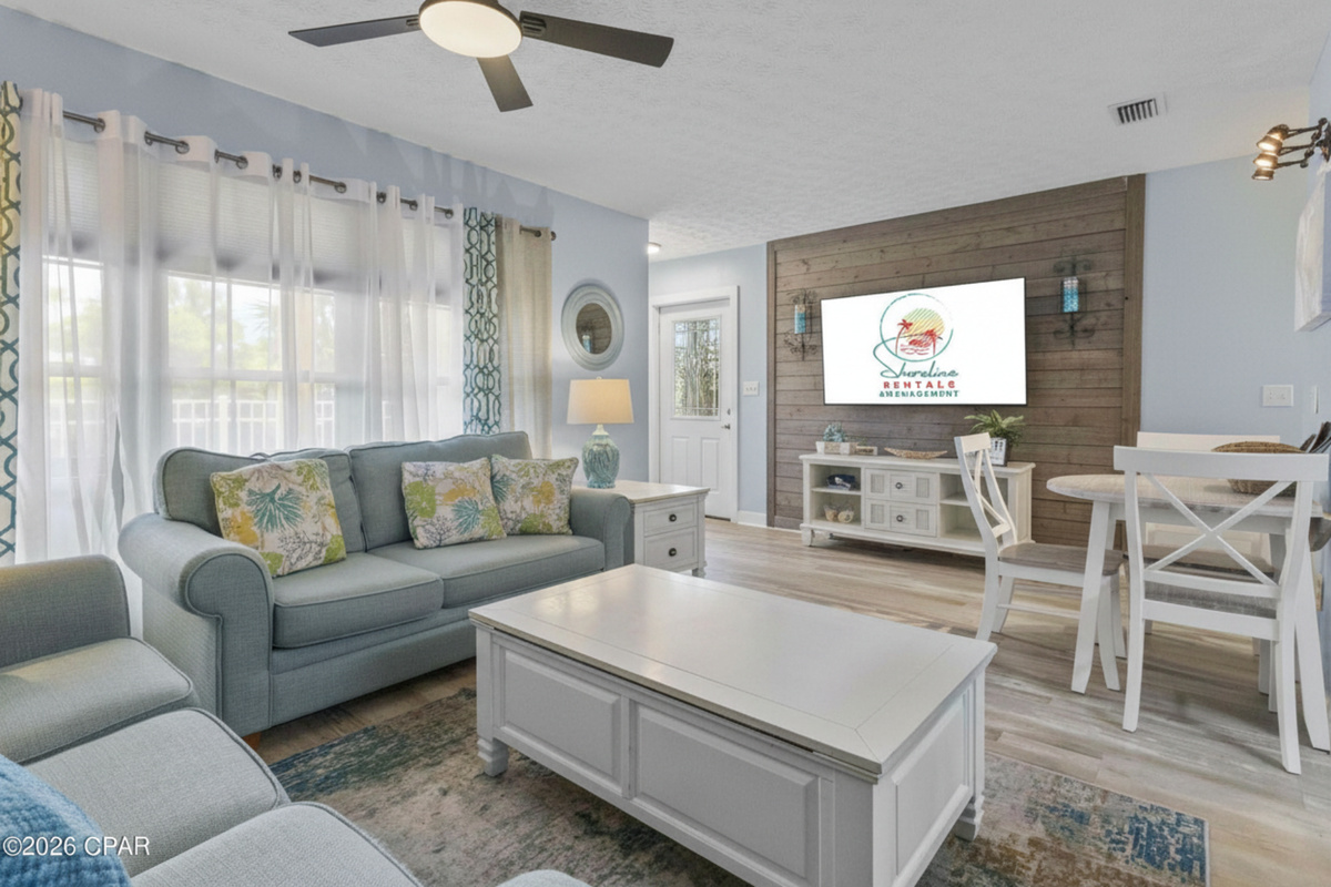 Welcome to Seaclusion at Horizon South 🌴 Relax in this cozy Panama City Beach getaway located on the desirable West End, just a quick walk to the sugar-white sand and emerald Gulf waters!