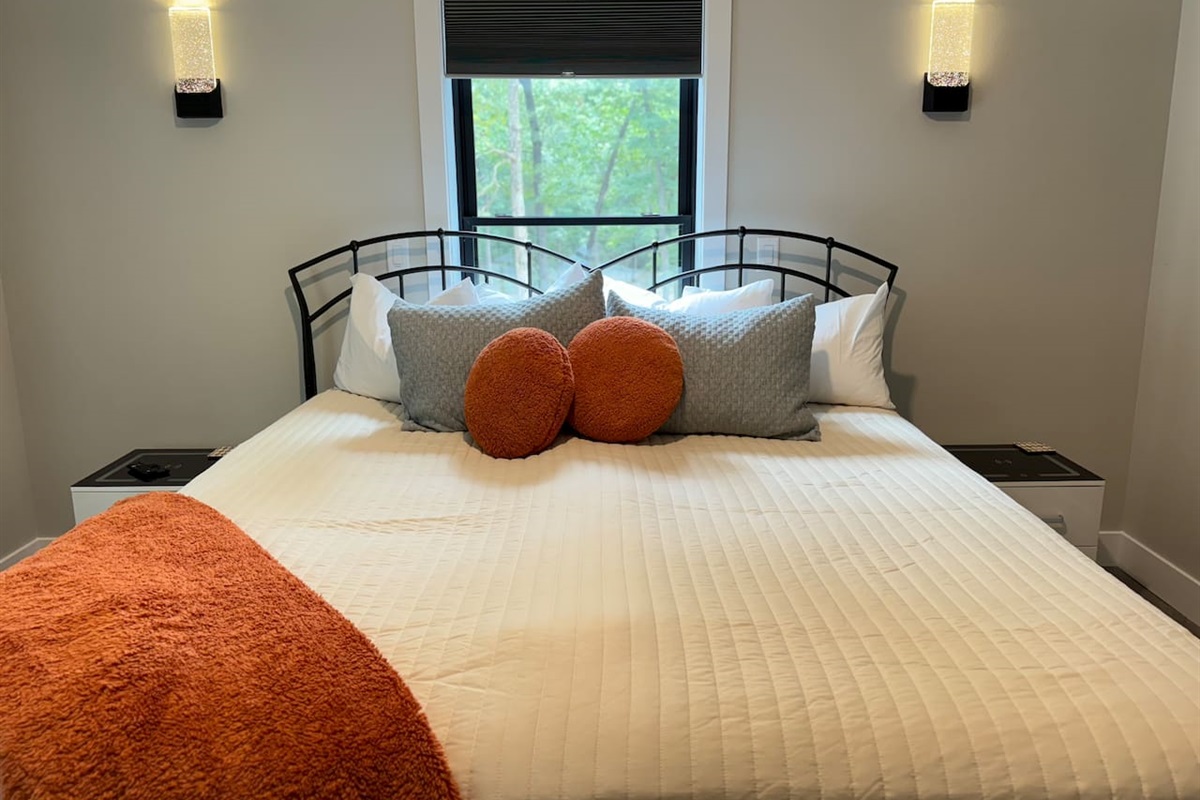 Rather have a king size bed? Let us know when you book and we can convert the two twin XL beds into one king bed for you. We need to know your preference for a king bed at least 48 hours prior to your arrival.