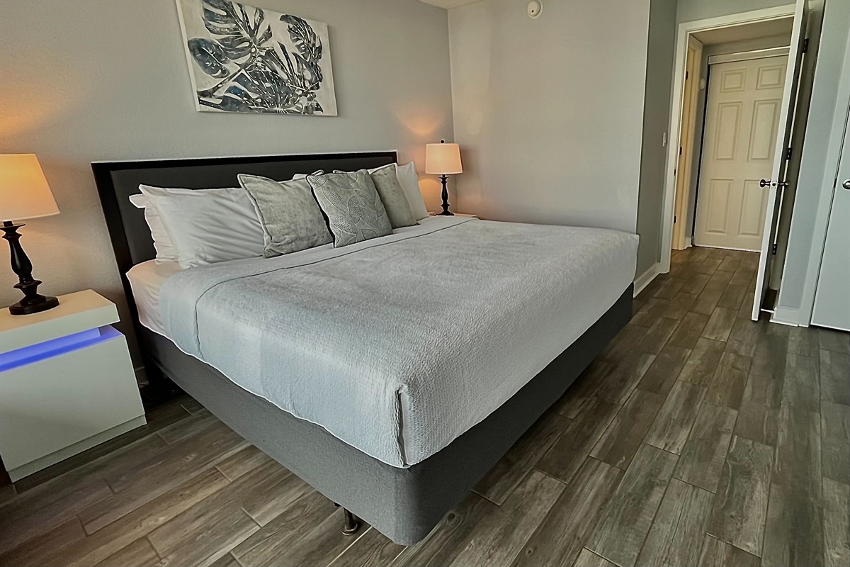 Fall into a seaview slumber with a bed thoughtfully placed near the balcony, allowing you to enjoy the mesmerizing views before drifting off to sleep