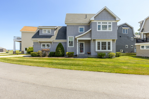 Arrive, settle in, and start your beach getaway from this charming coastal retreat.