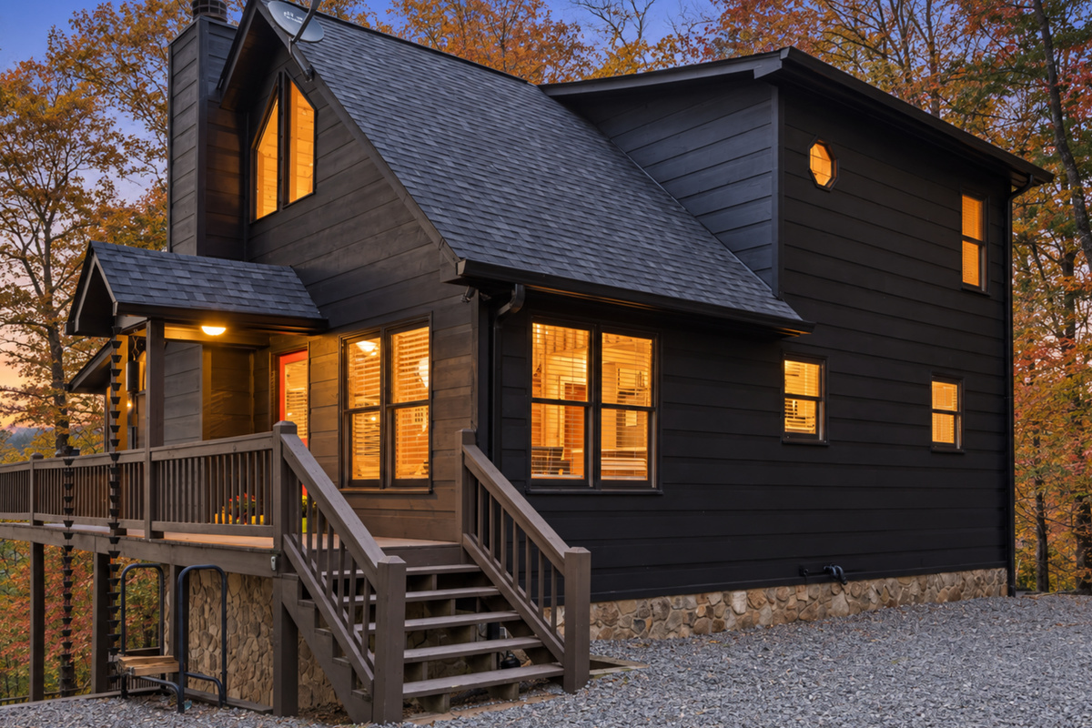 Golden light, cozy wood, and endless horizons, Enchanted Hideaway in its element.