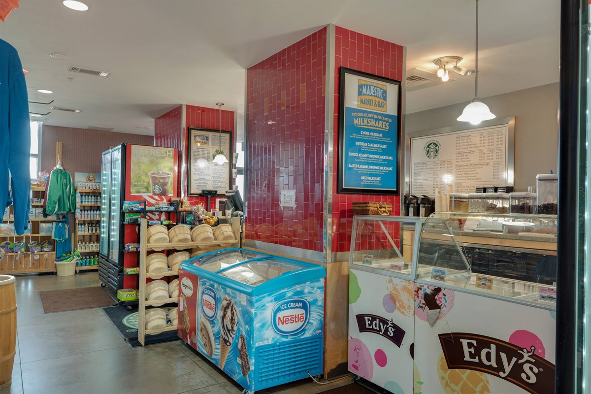Gift Shop and Food Deli at Tower 1