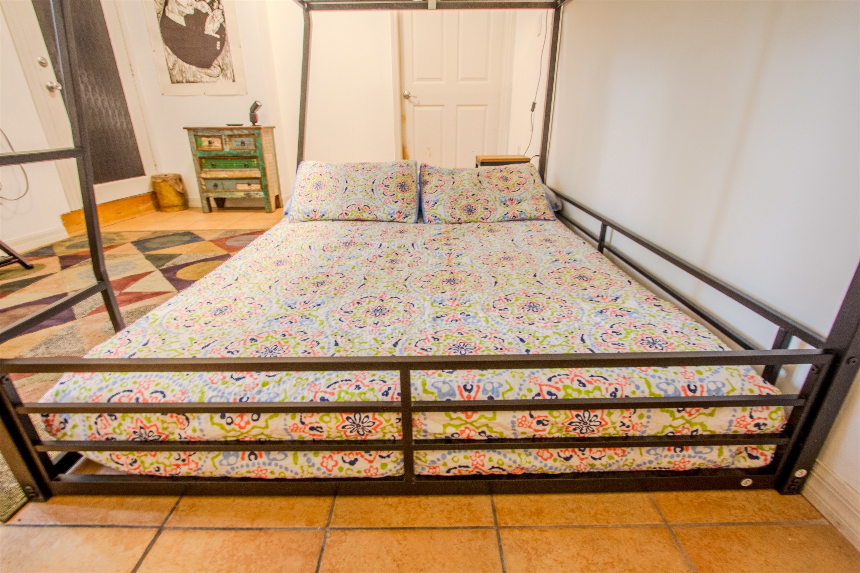 Bedroom 2 - Guest. Suite