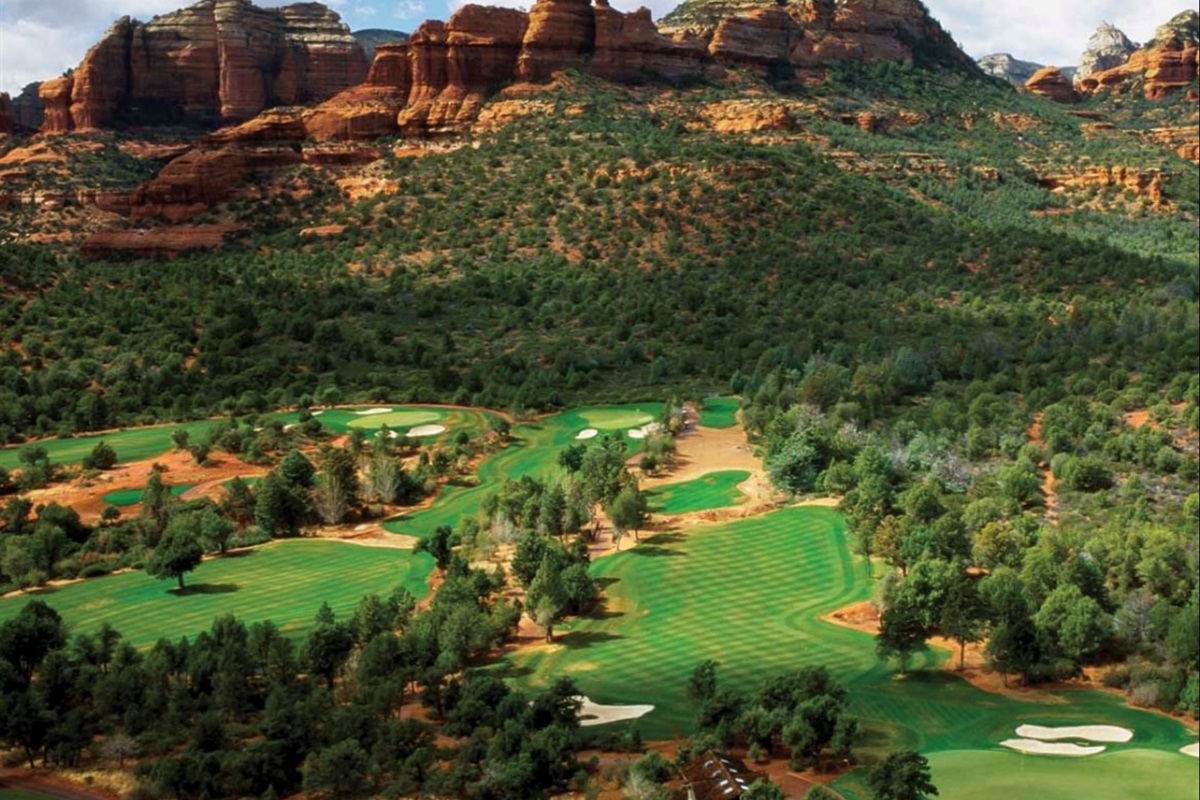 Scenic golf among the red rocks of Sedona.