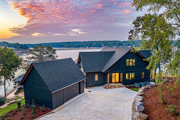 The view you'll see pulling in.