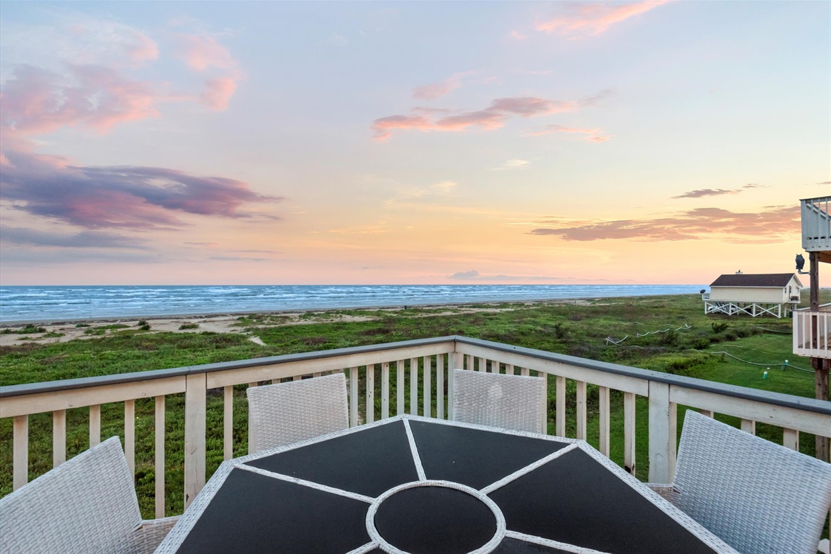 17ee8f174a8643f7b37ef185ff8bcc30 Large | Beachhouse | Texas | TX | Vacation Homes | Galveston | Crystal Beach | Kokomo | Breezy Days | Beachfront Elegance | Sunrise Serenity | Southern Sands Property Management, LLC
