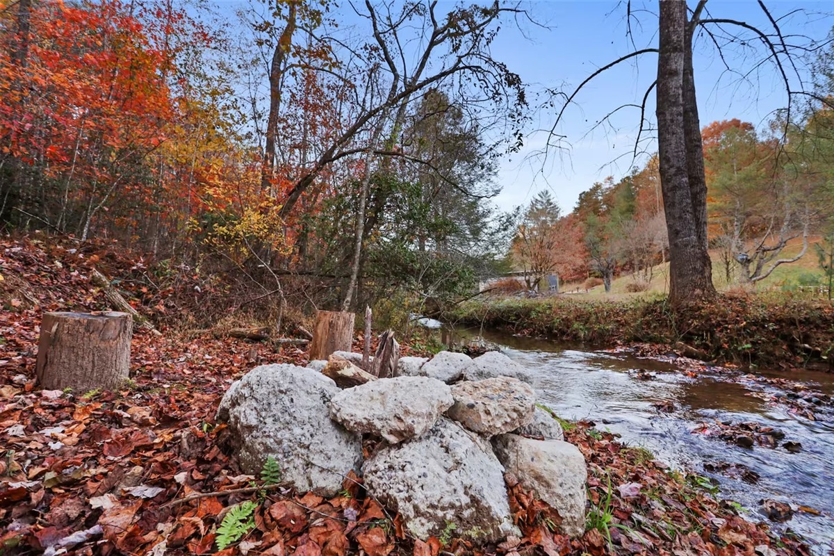 Fire pit #3 right next to flowing skyview