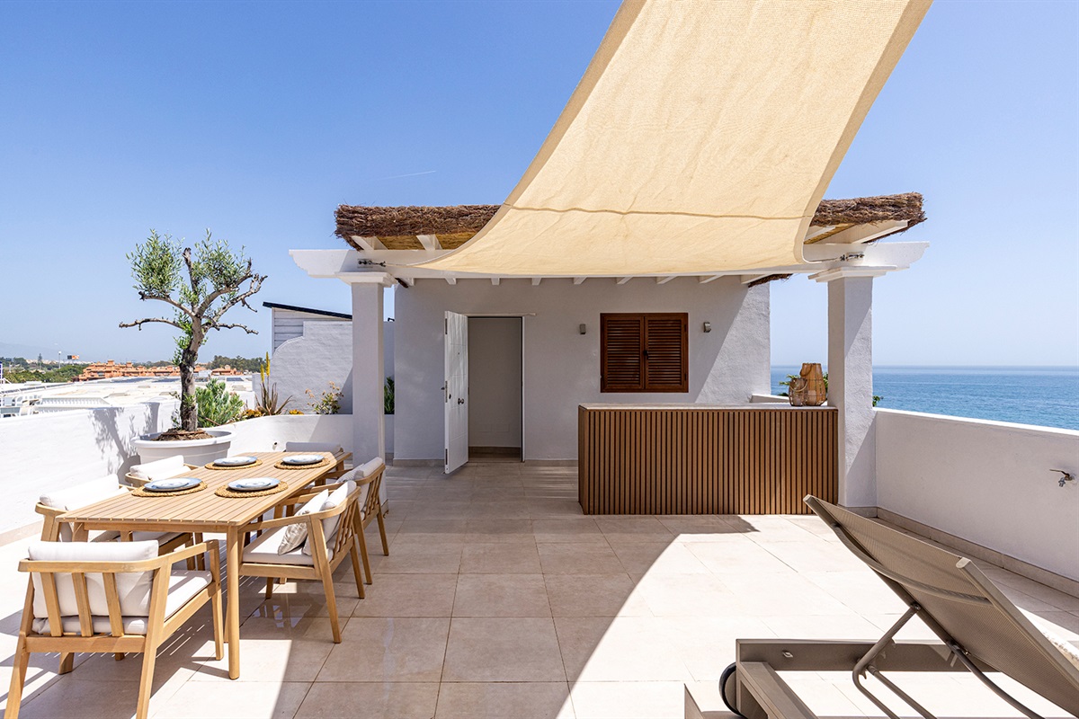 Roof terrace